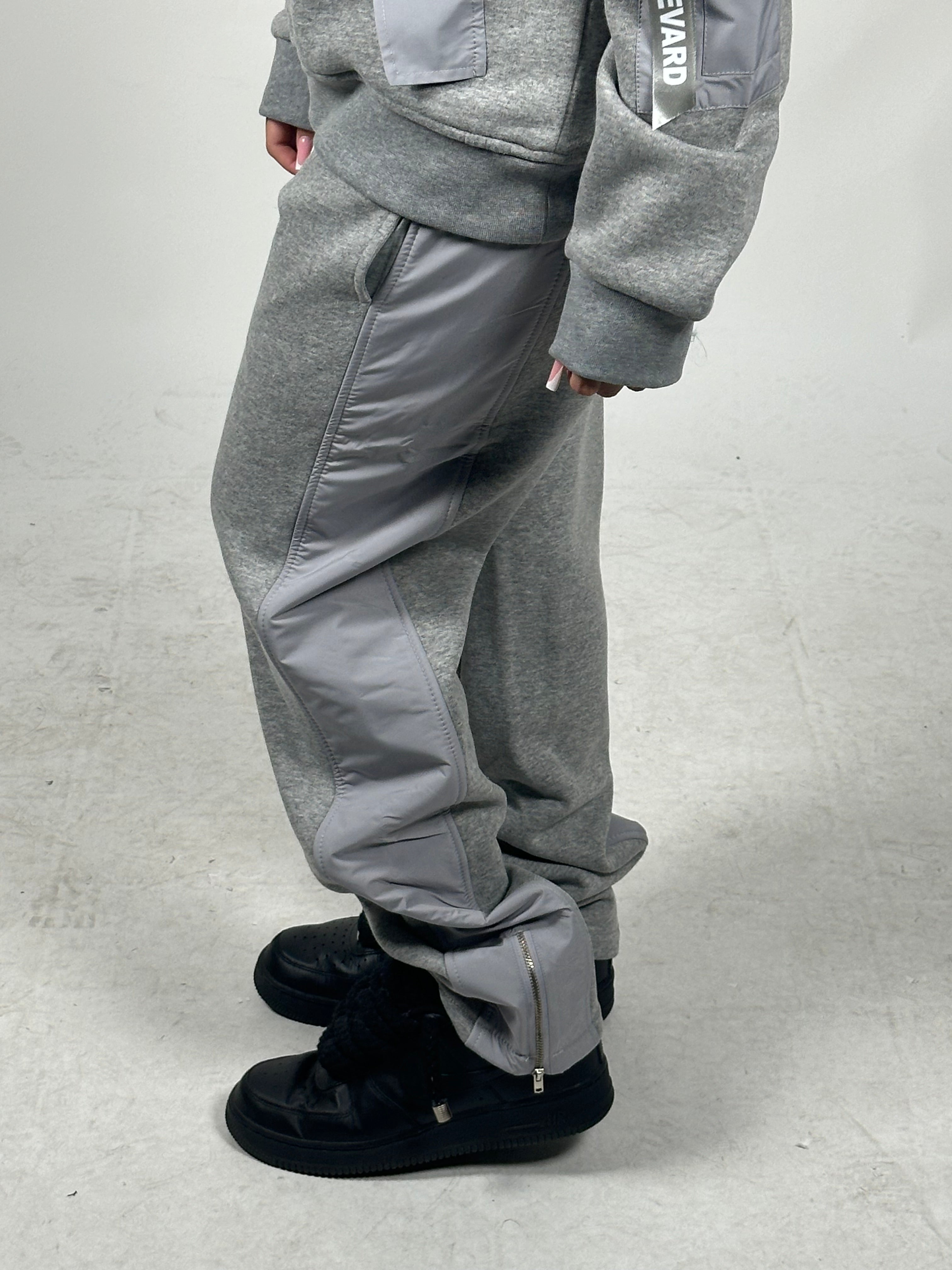 TRACKSUIT EMPTY GREY