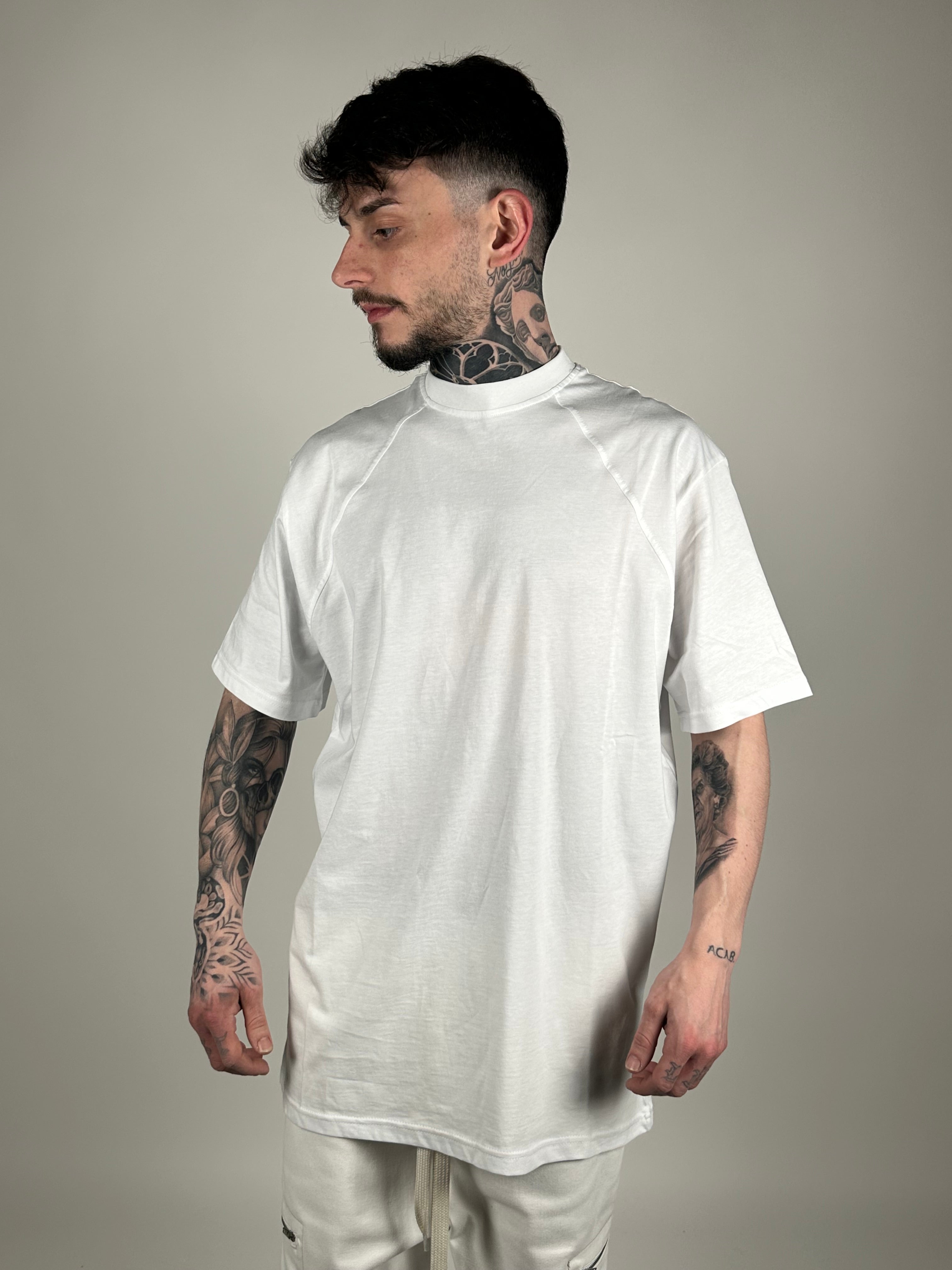 T-SHIRT TAGLI