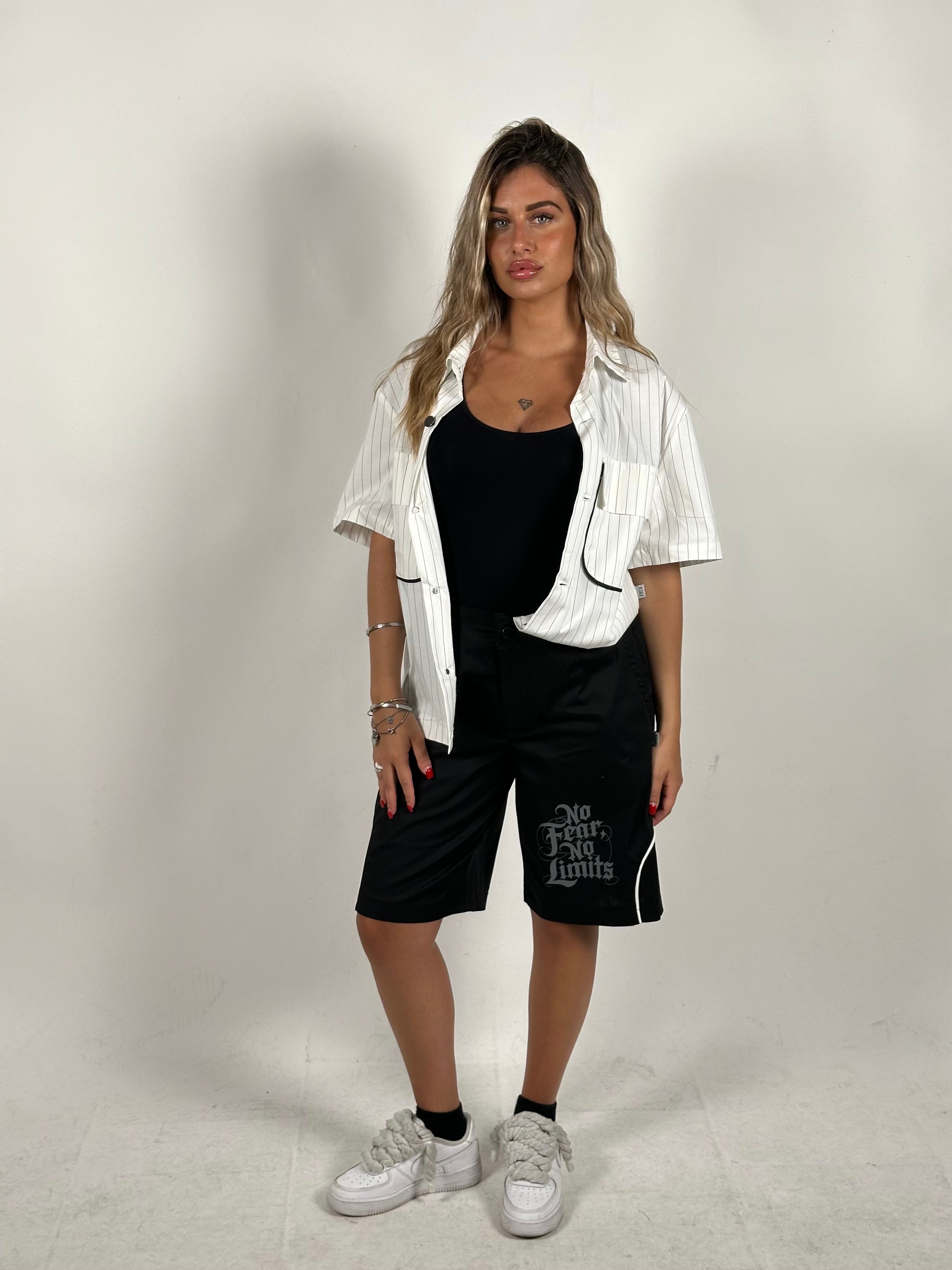 SHORTS NO LIMIT BLACK