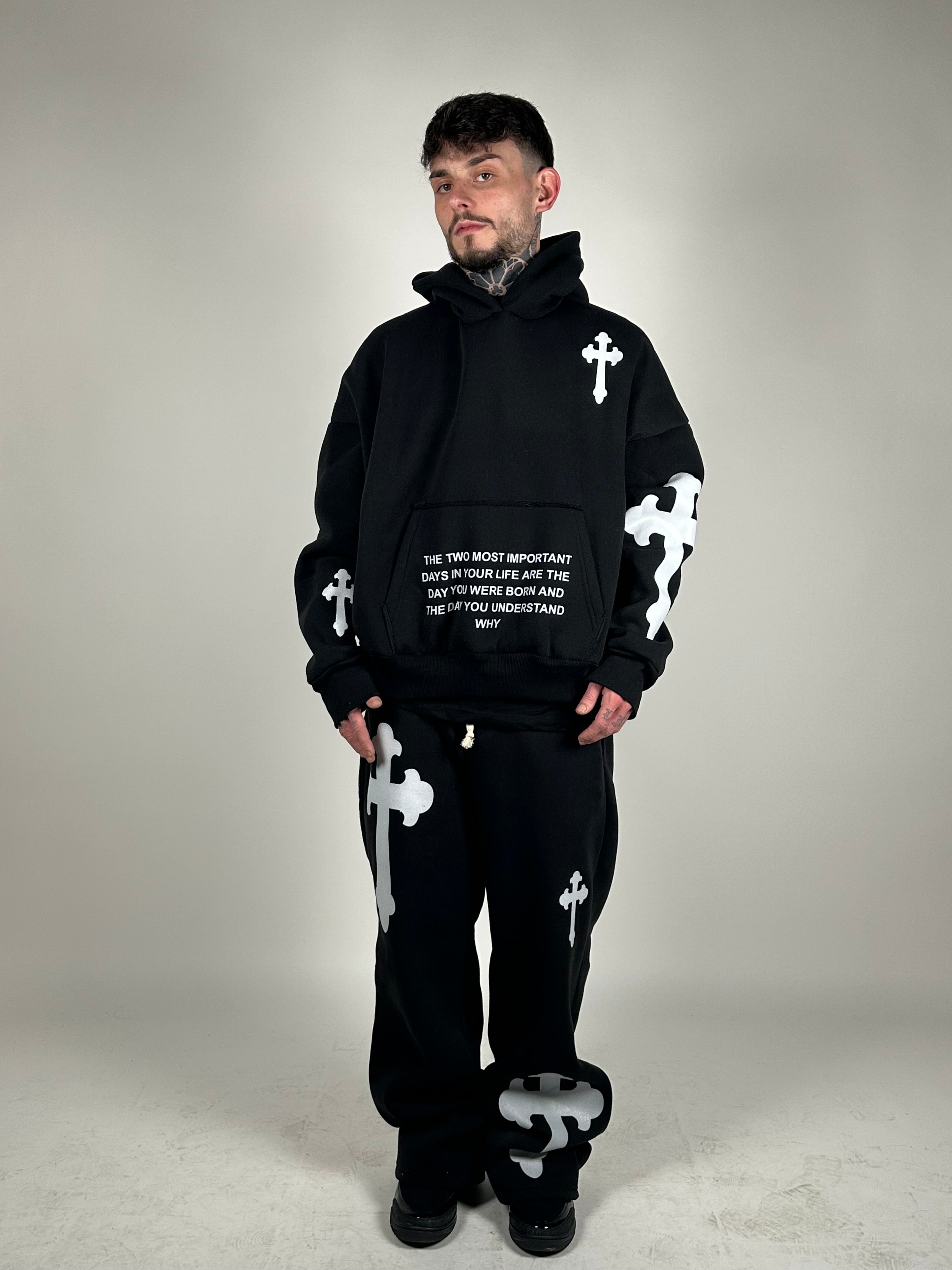 TRACKSUIT GHOTIC BLACK