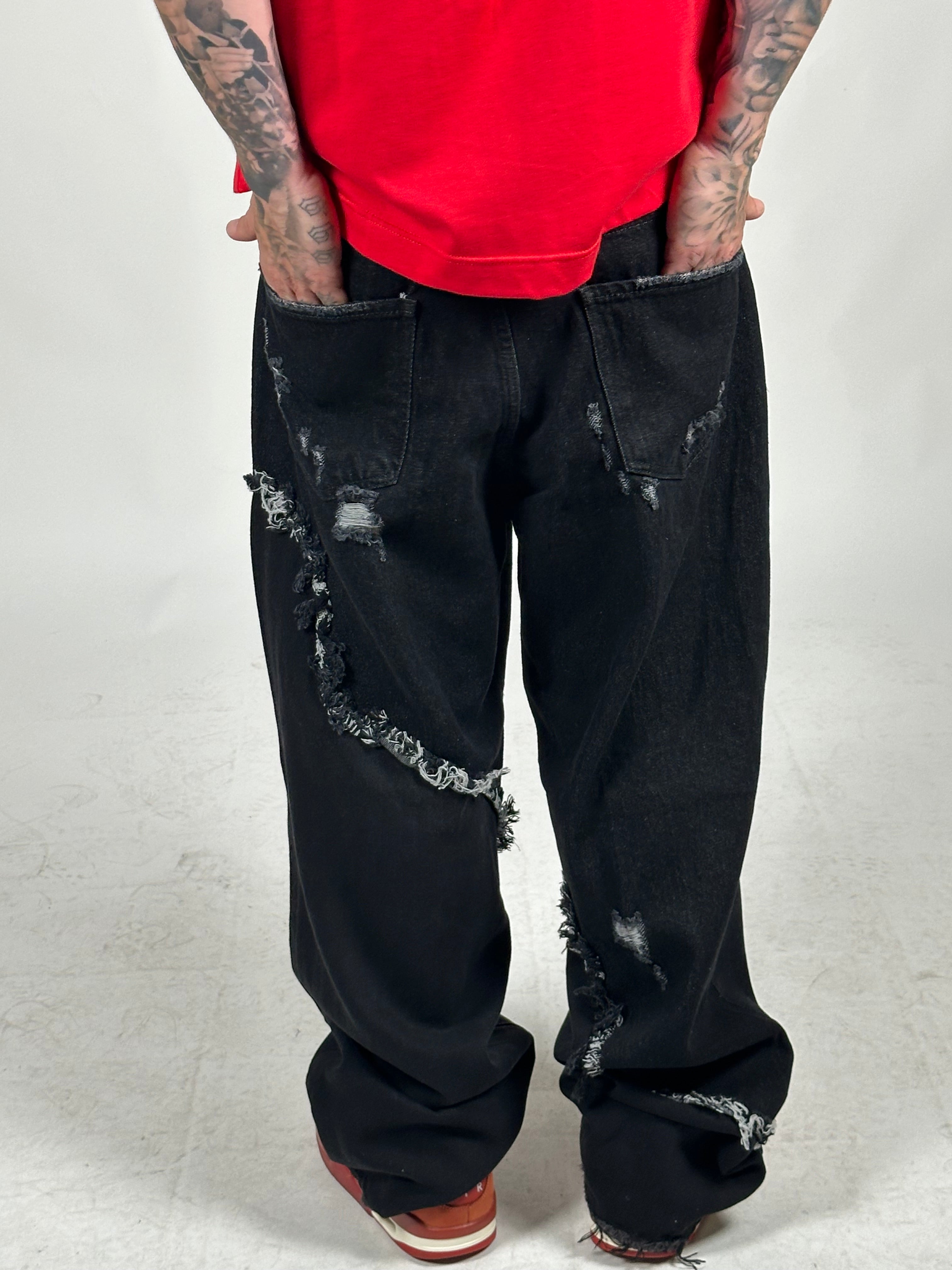 SUPER BAGGY FRAYED