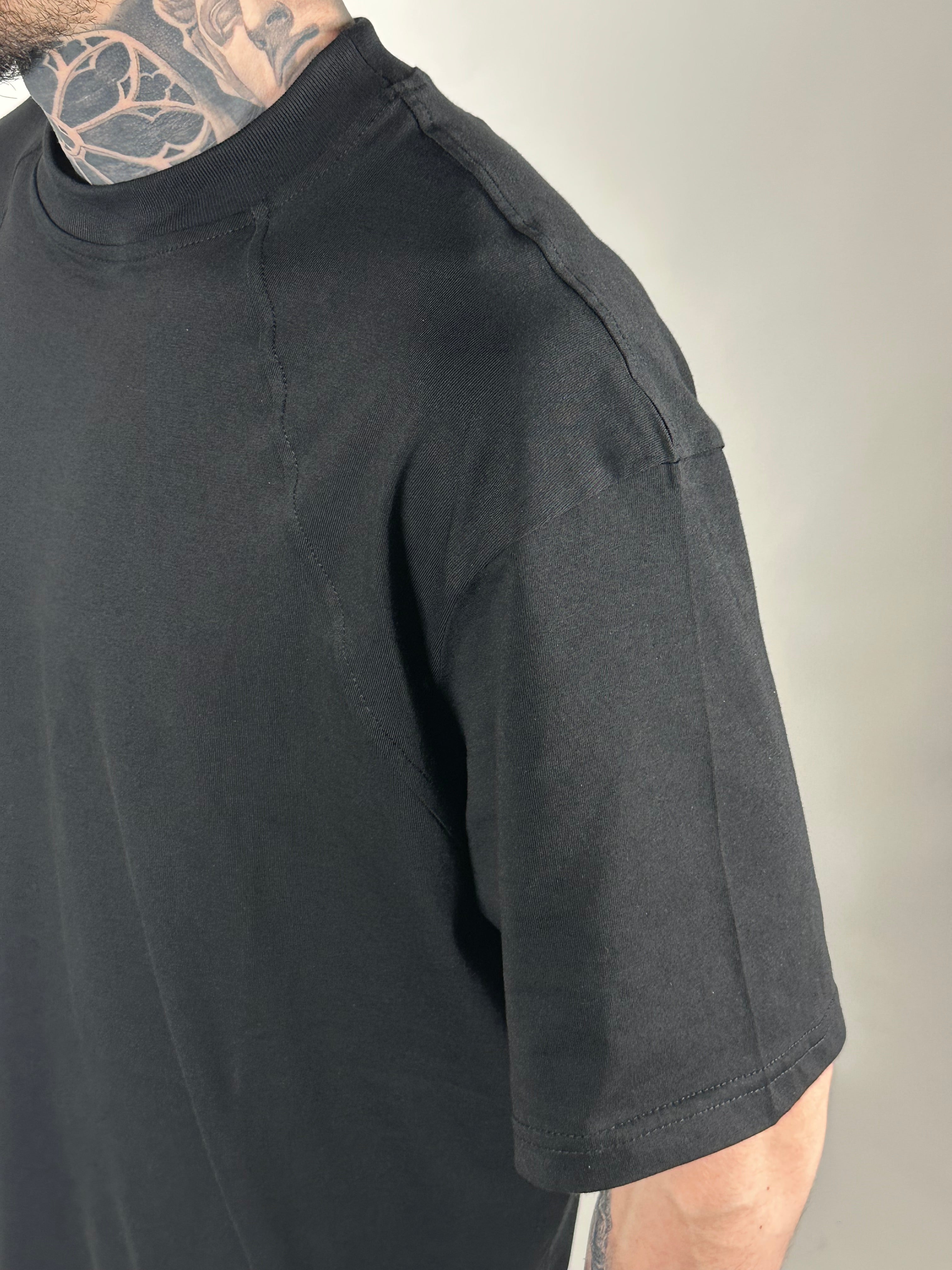 T-SHIRT TAGLI BLACK