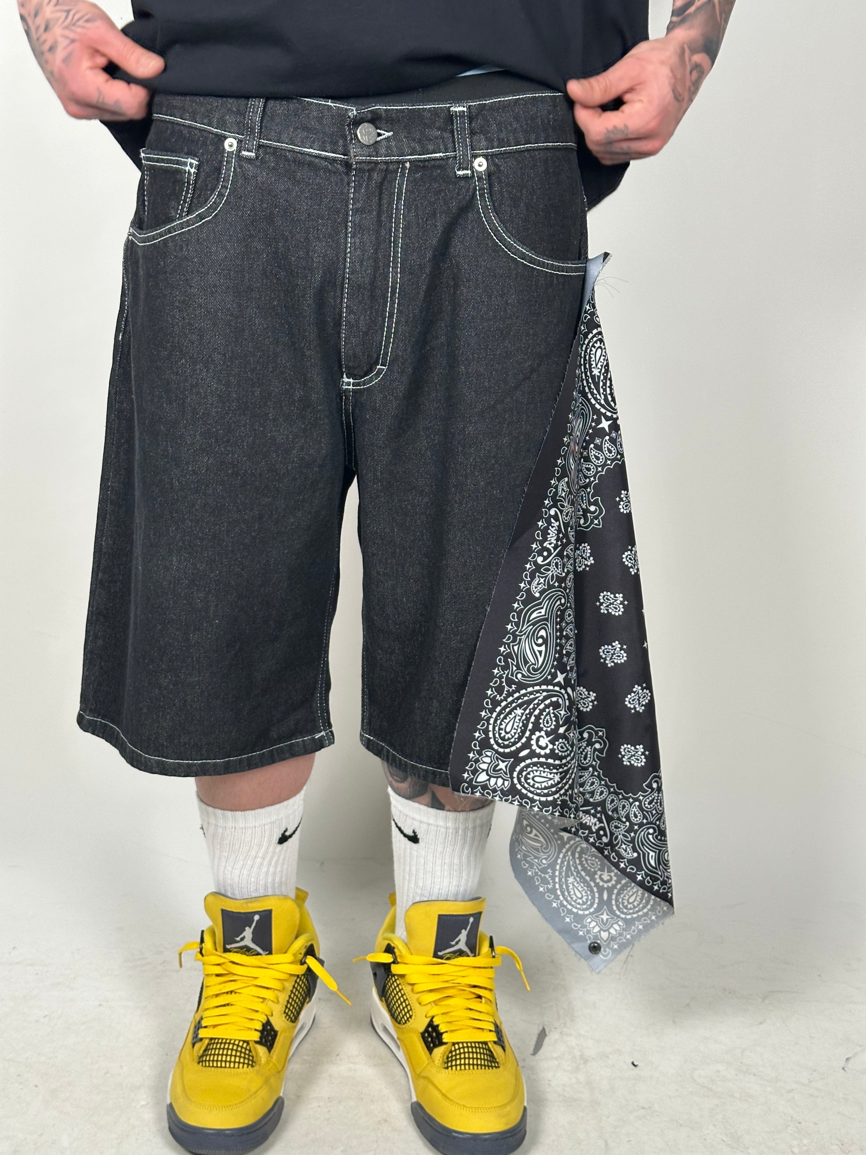 SHORTS BANDANA BLACK