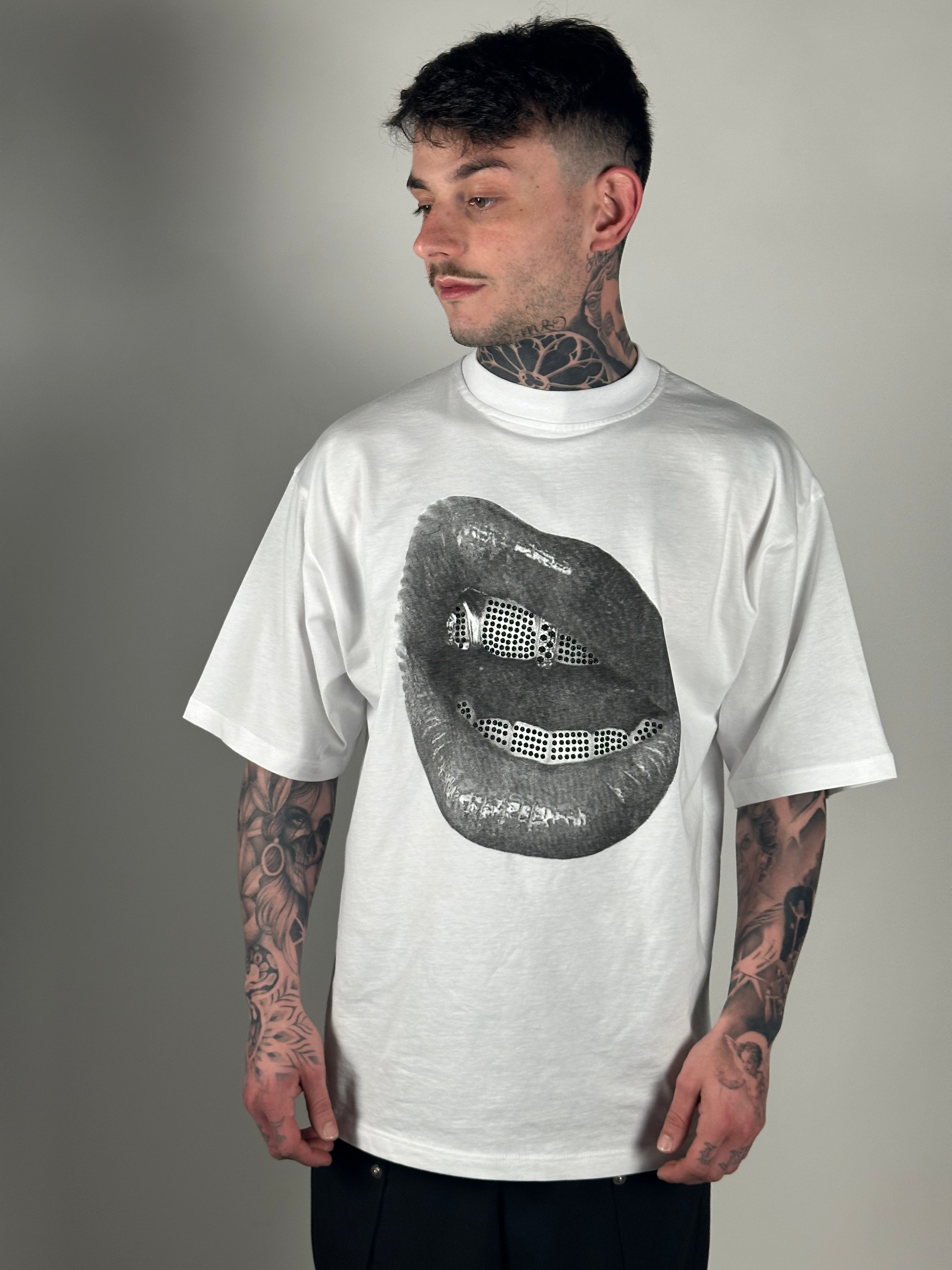 T-SHIRT LIP WHITE