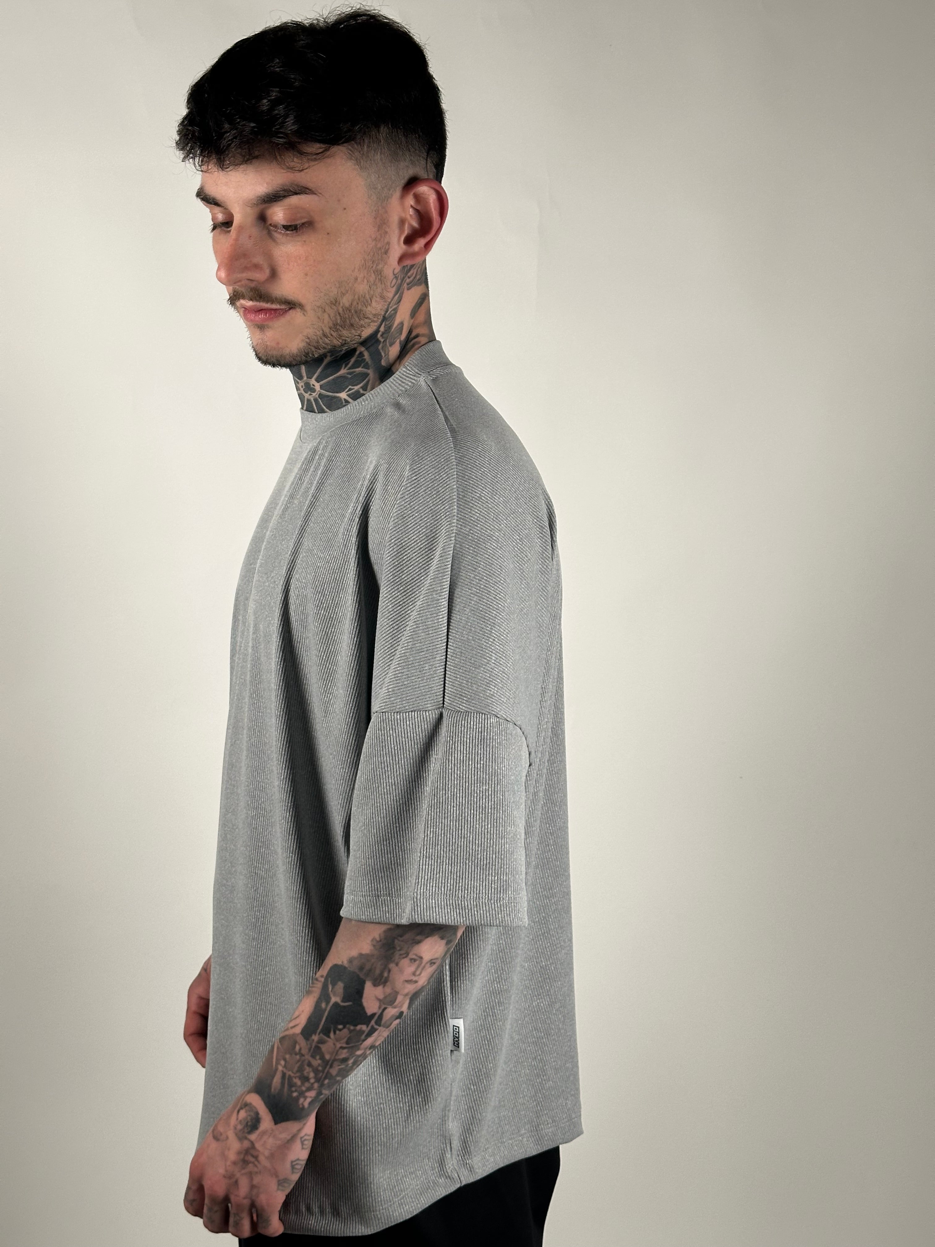 T-SHIRT SHOOW