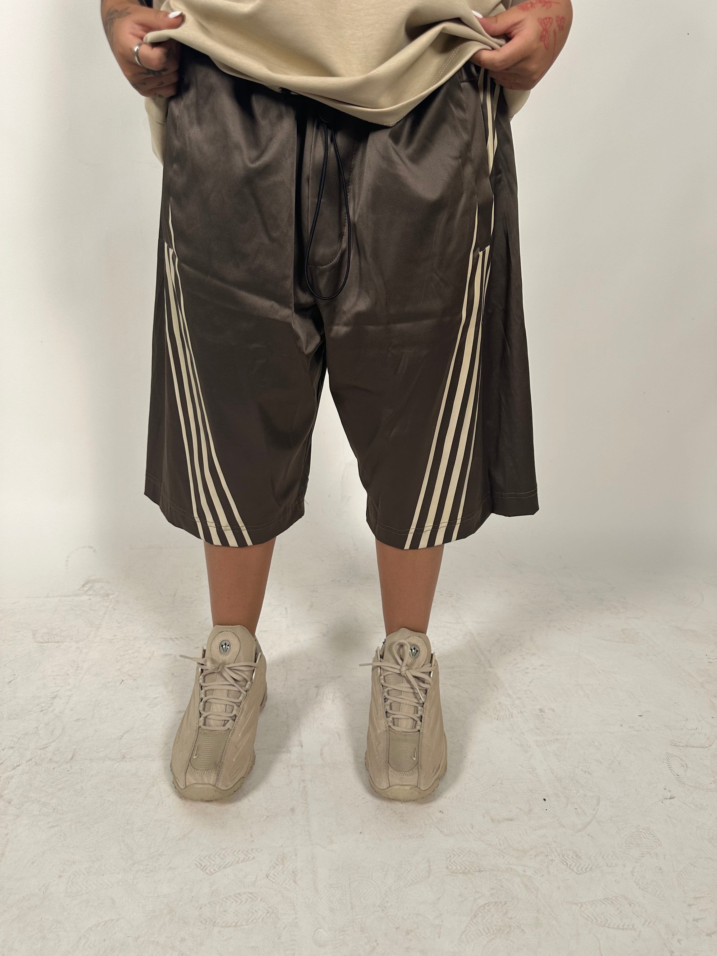 SHORT YHOSY