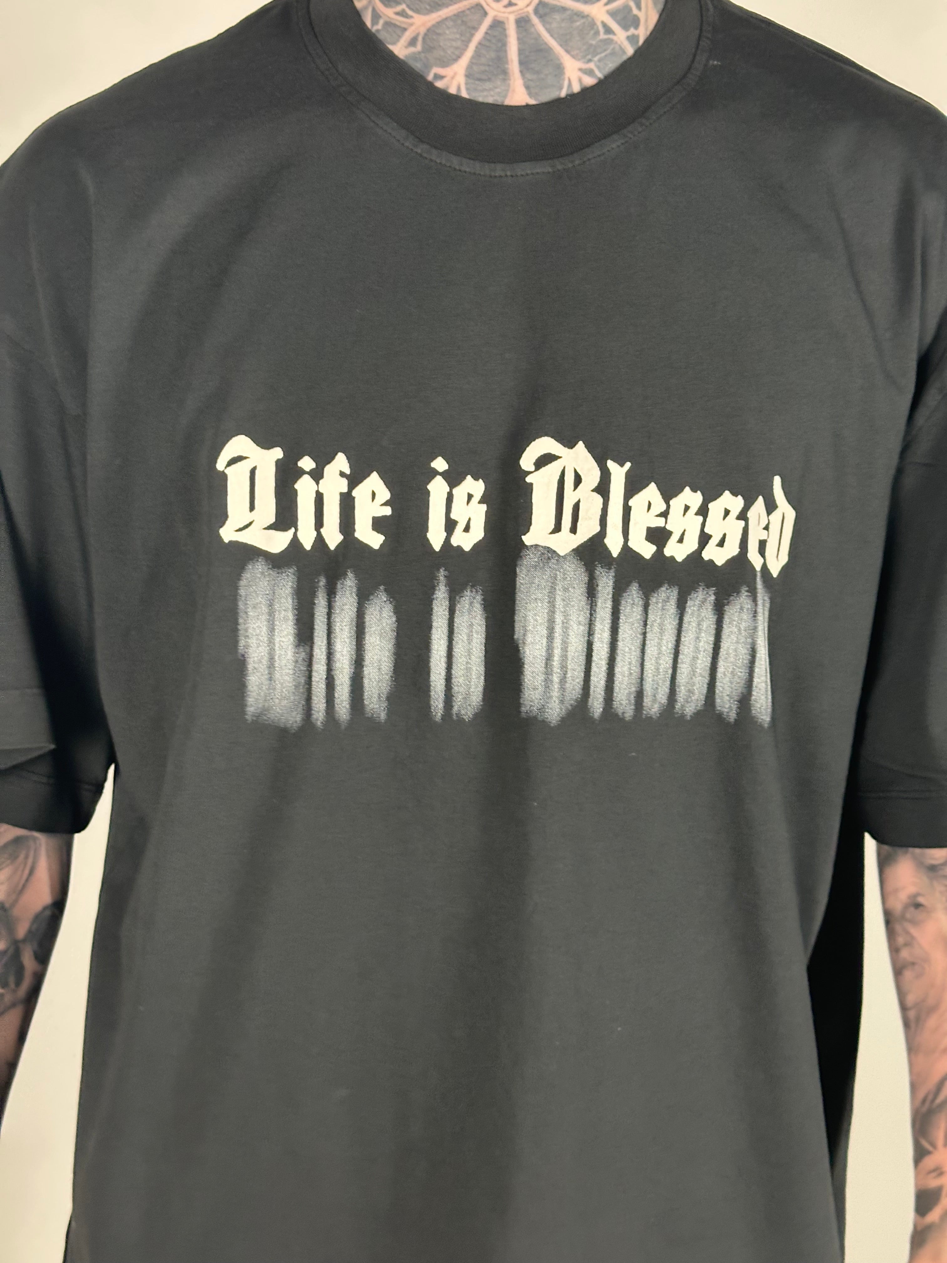 T-SHIRT  BLACK CIRCUS