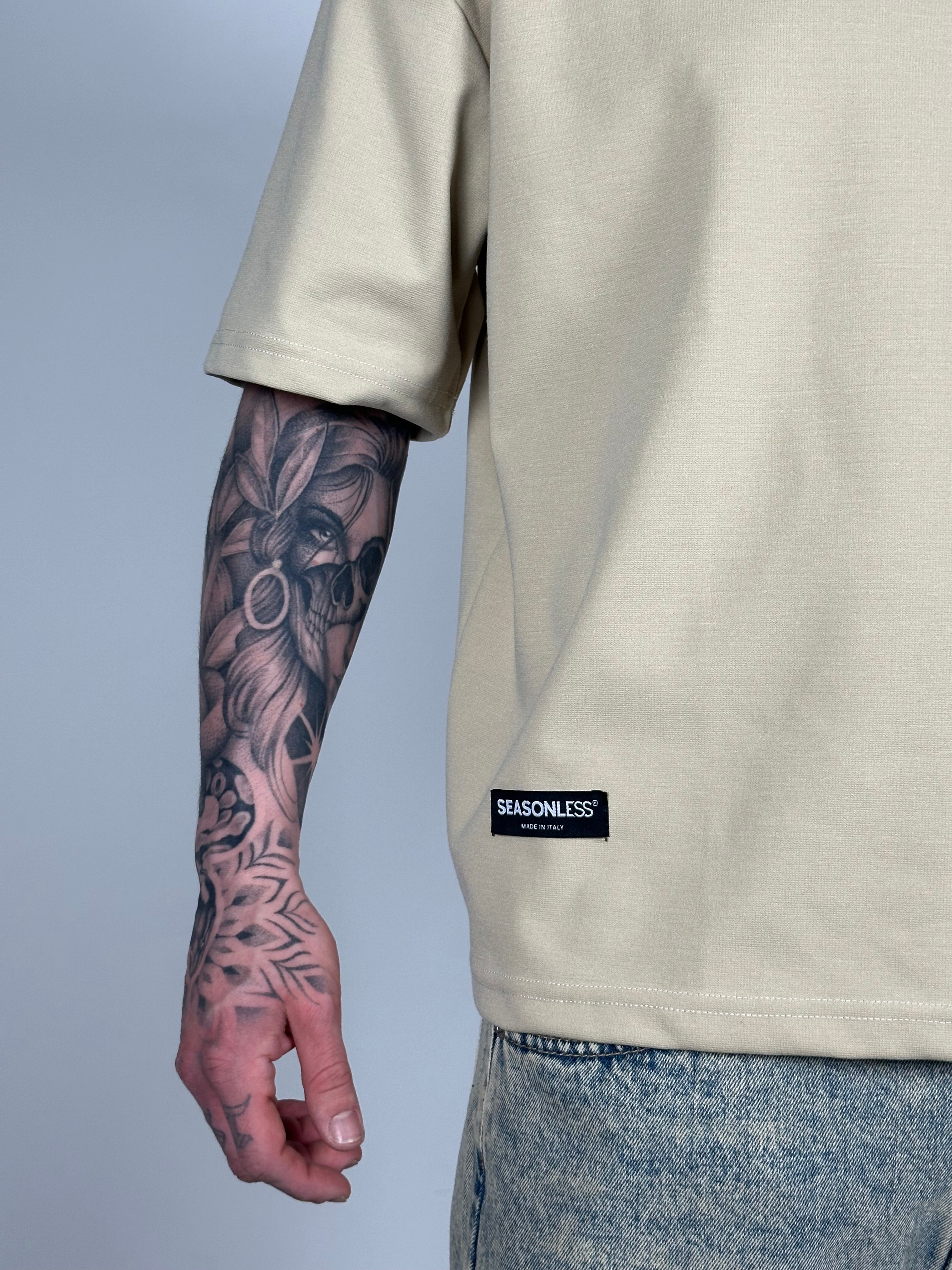 T-SHIRT EMPTY