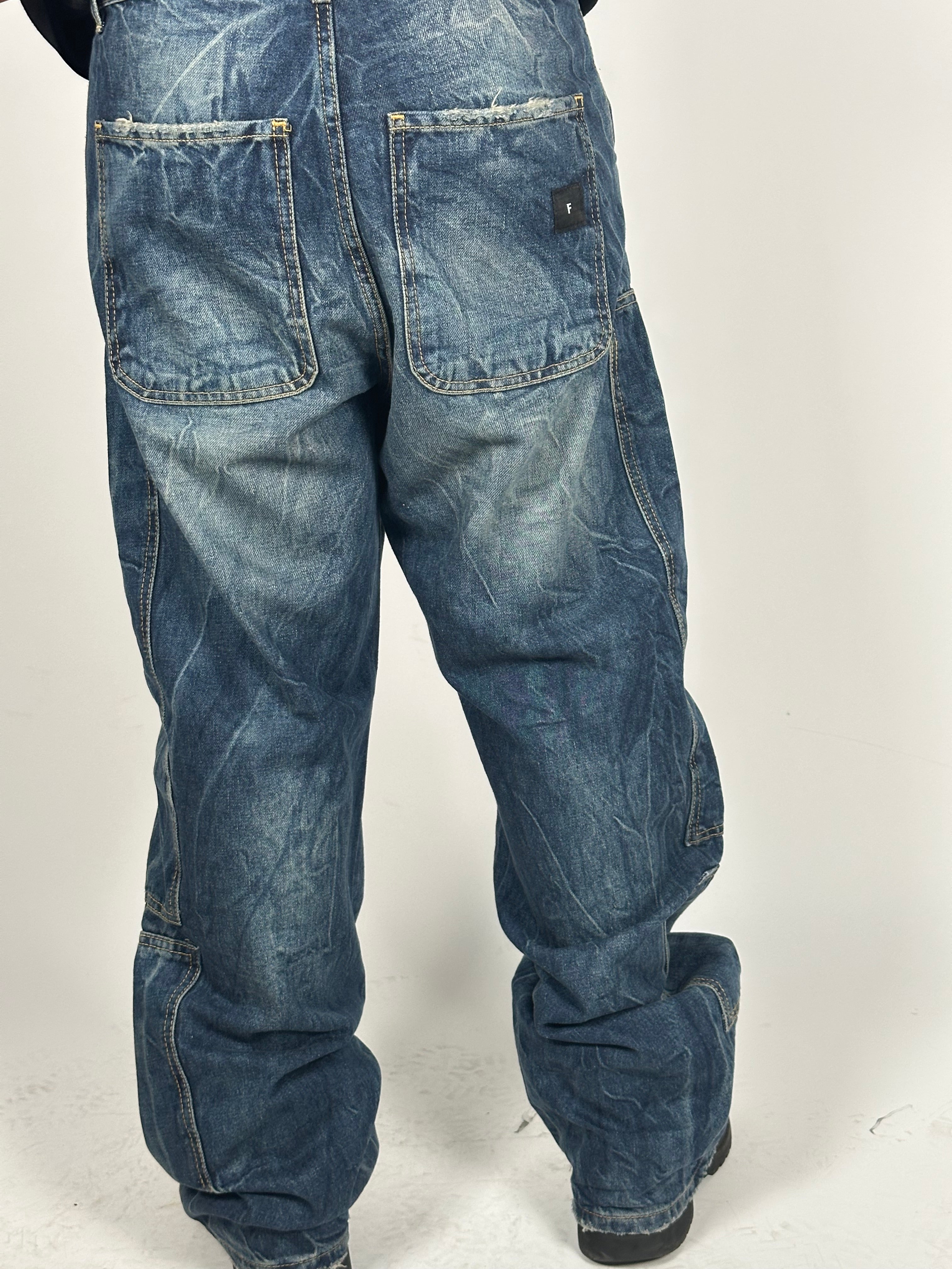BAGGY CARPENTER