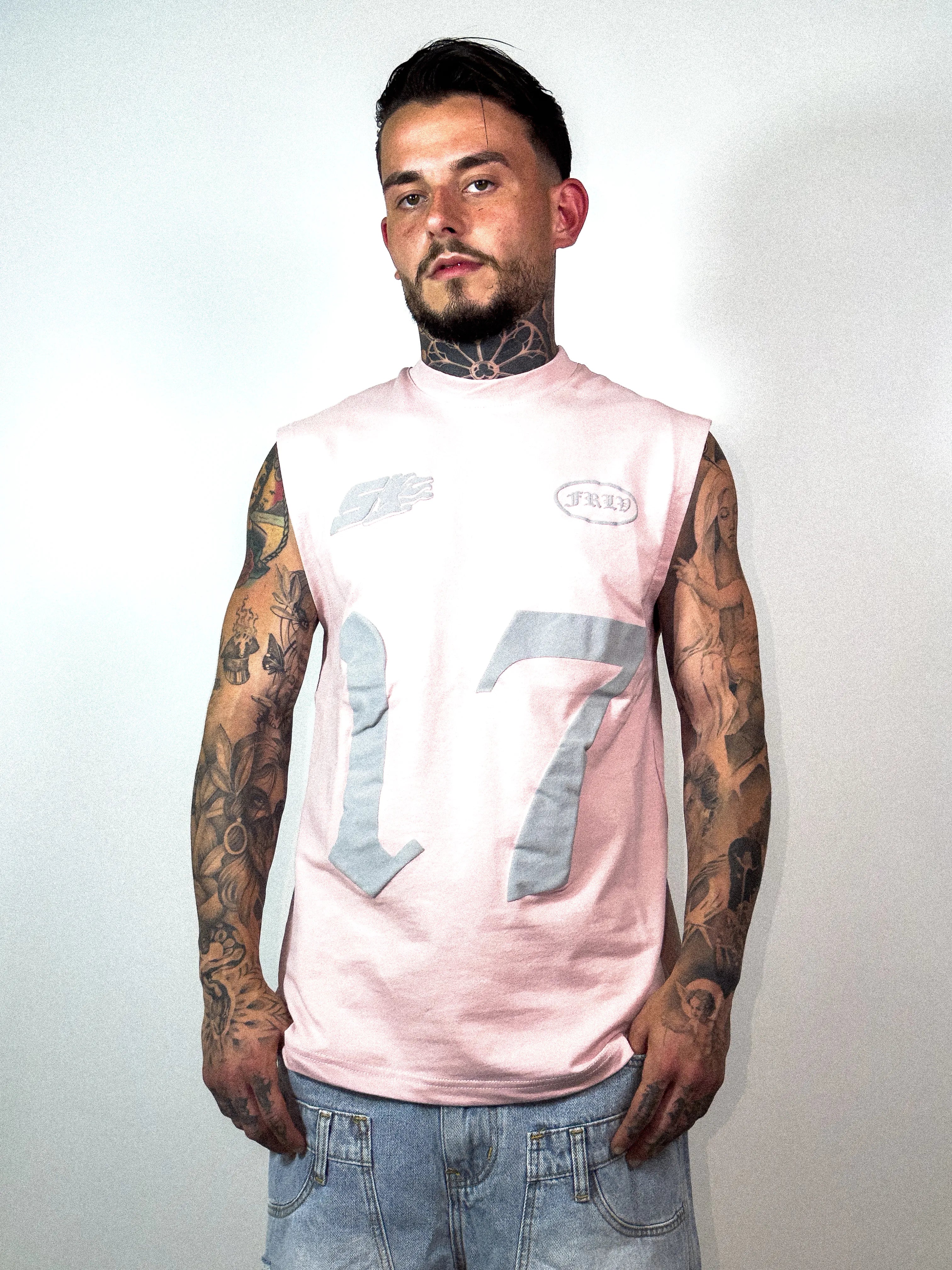 T-VEST 17
