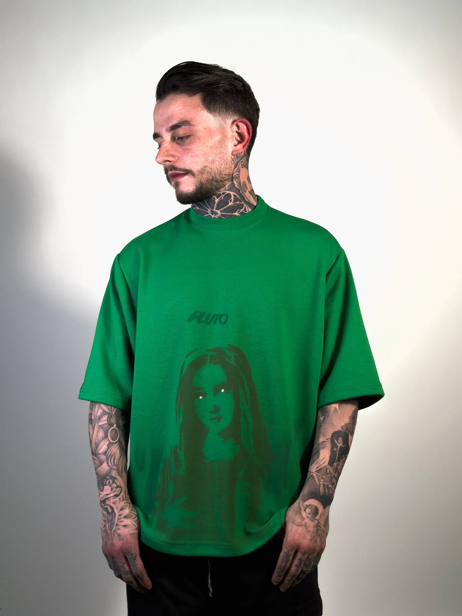T-SHIRT MARY PlutoxAmbition