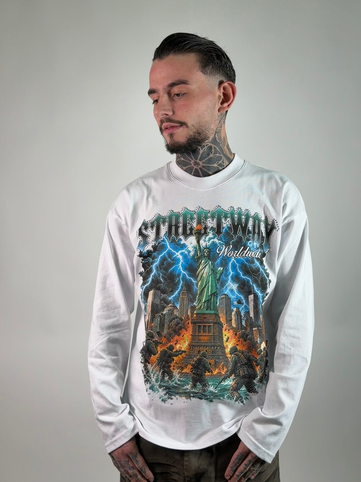 LONG SLEEVE WORLD
