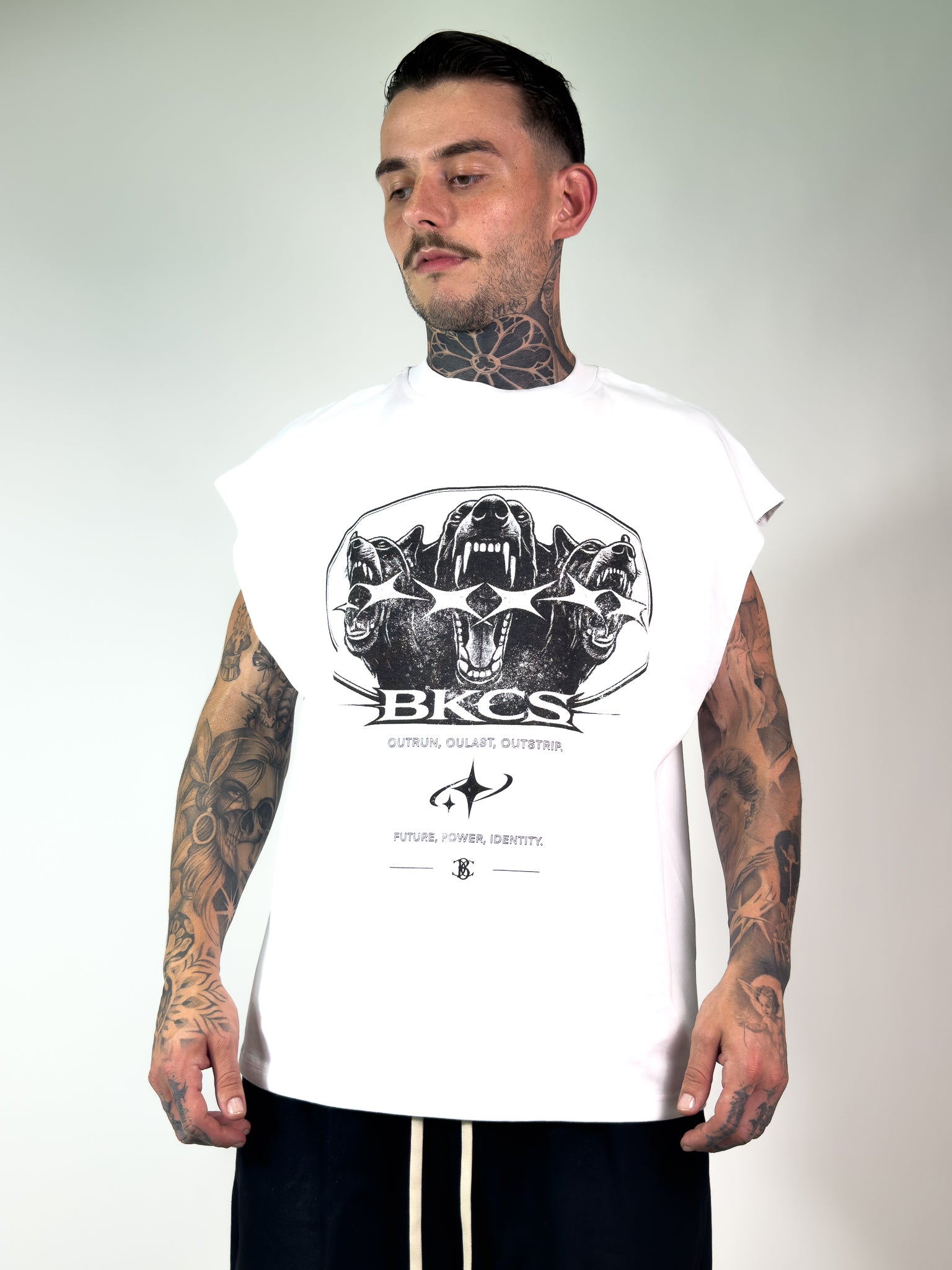 T-VEST  BLACKCIRCUS