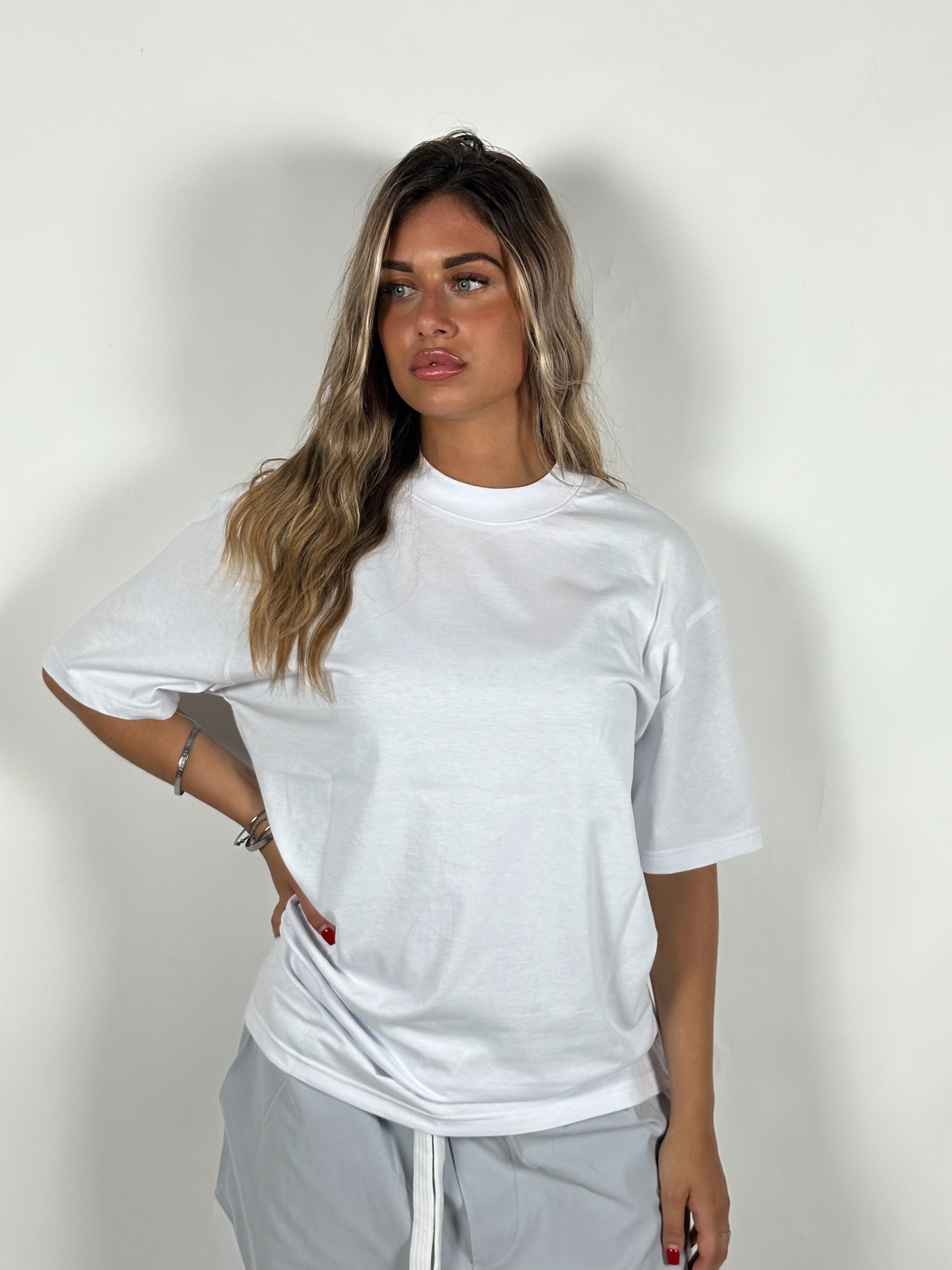 T-SHIRT SHADOW
