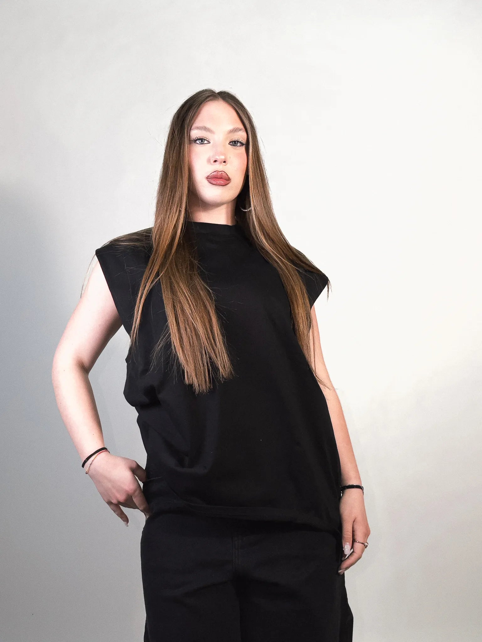 T-VEST LIFE BLACK CIRCUS