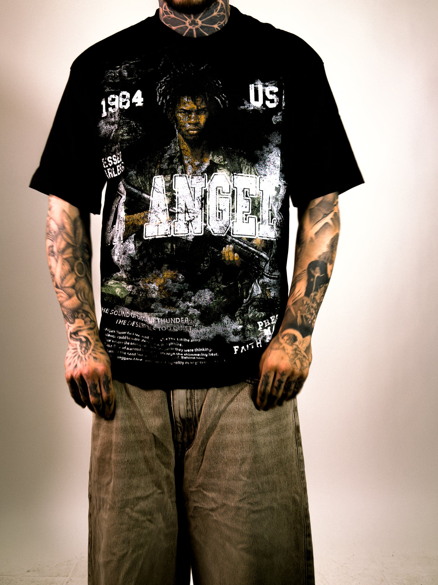 T-SHIRT WAR