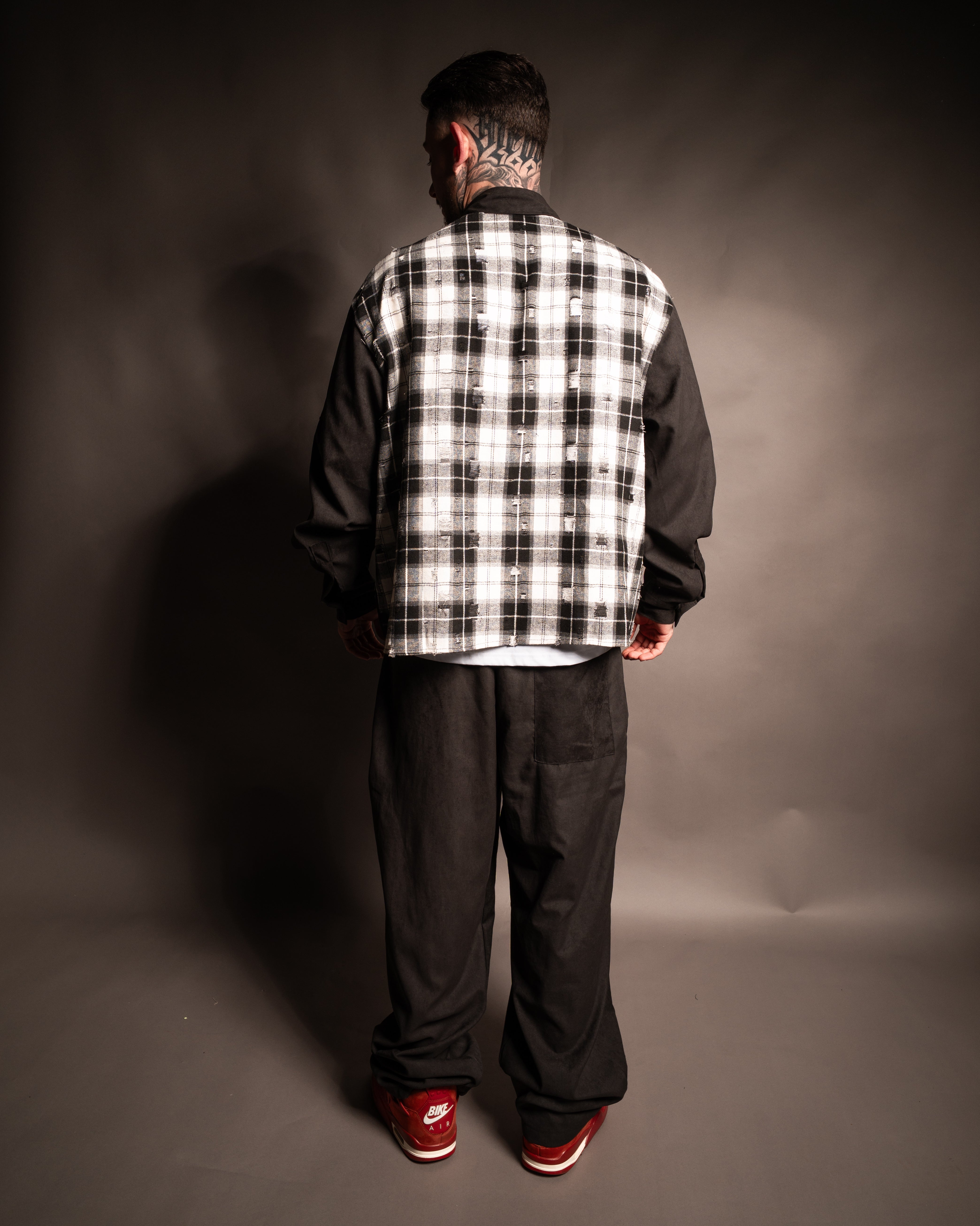 LOOK BLACK CIRCUS