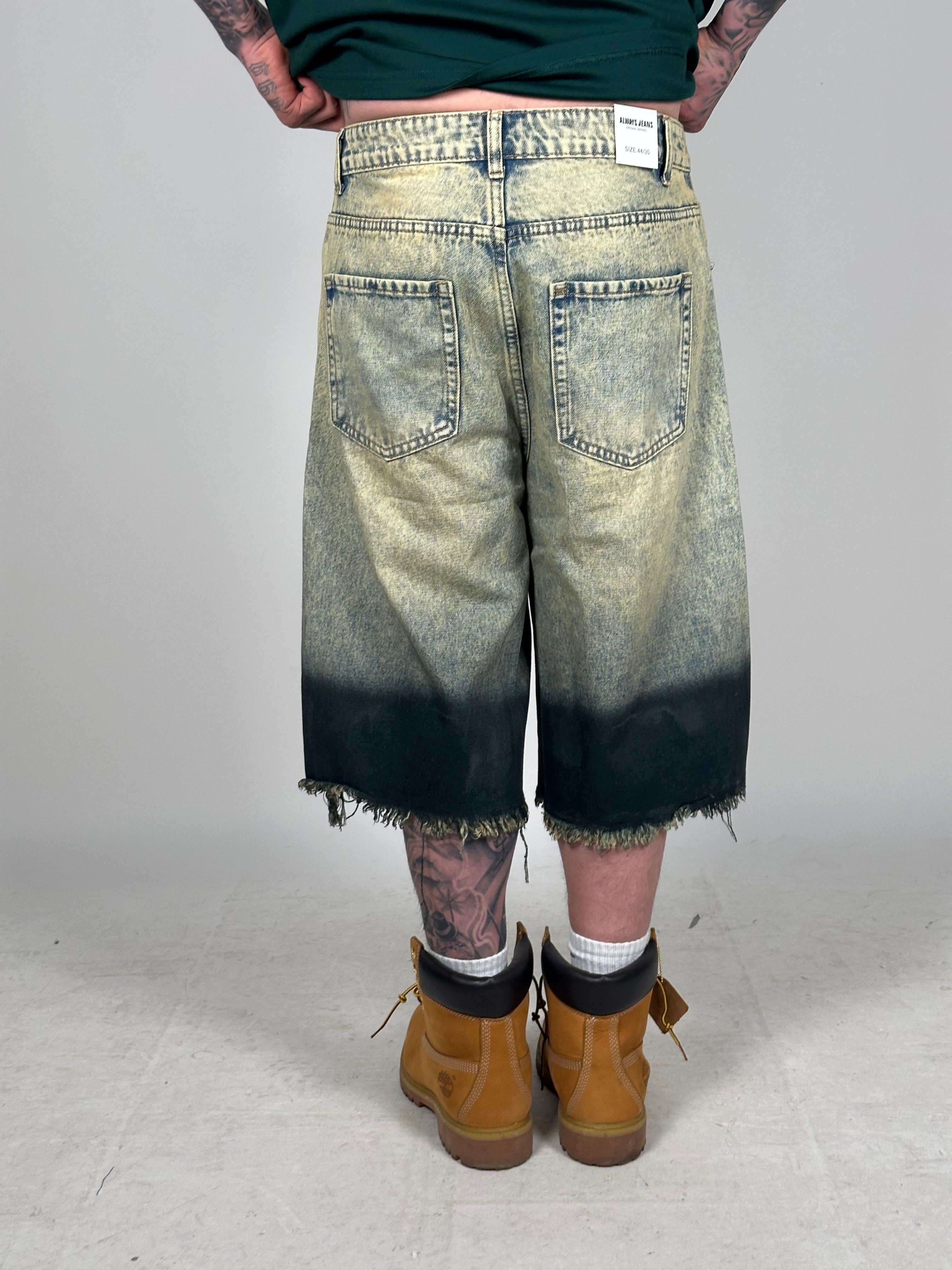 SHORT WASHED
