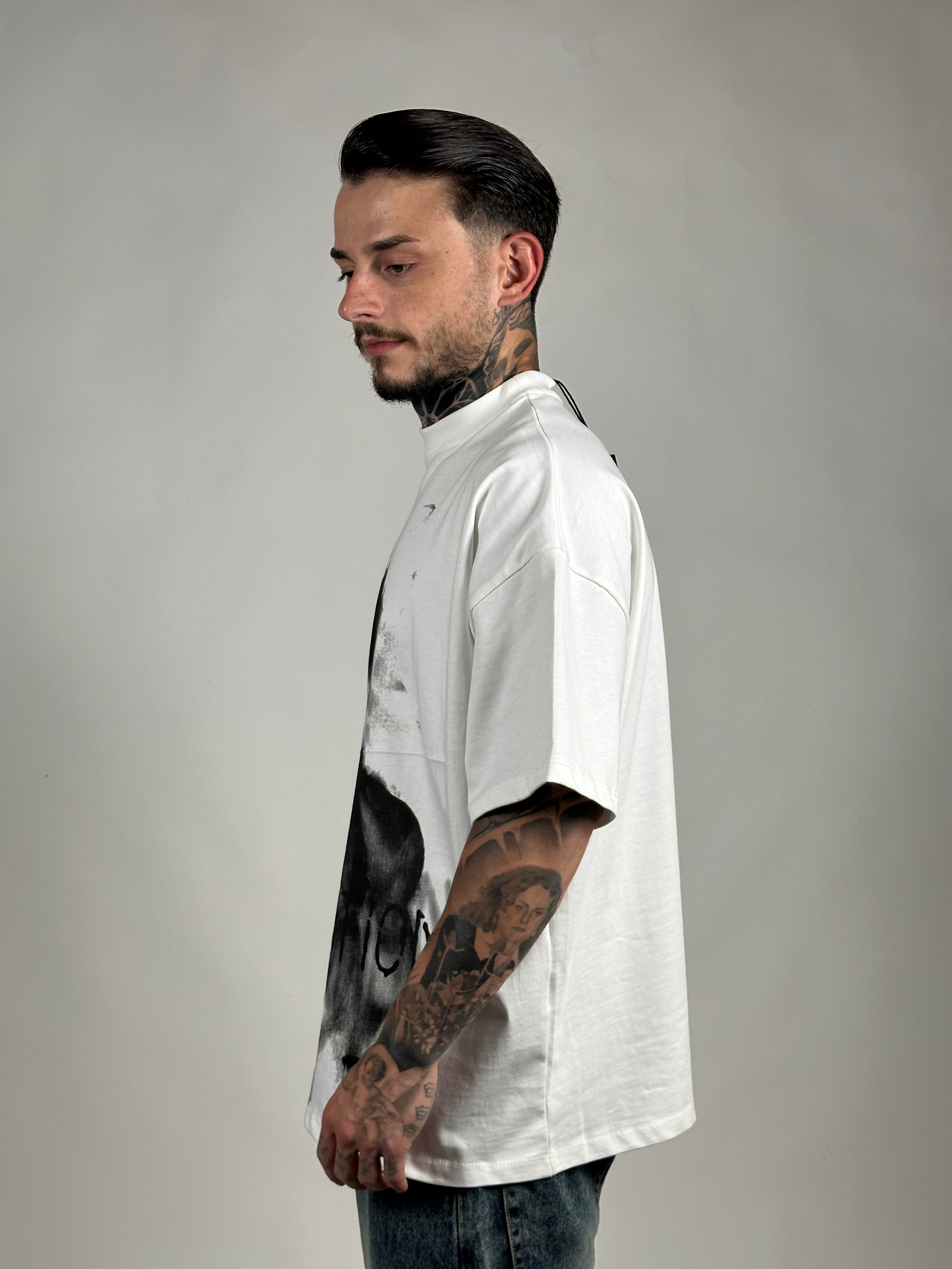 T-SHIRT DESTRUCTION
