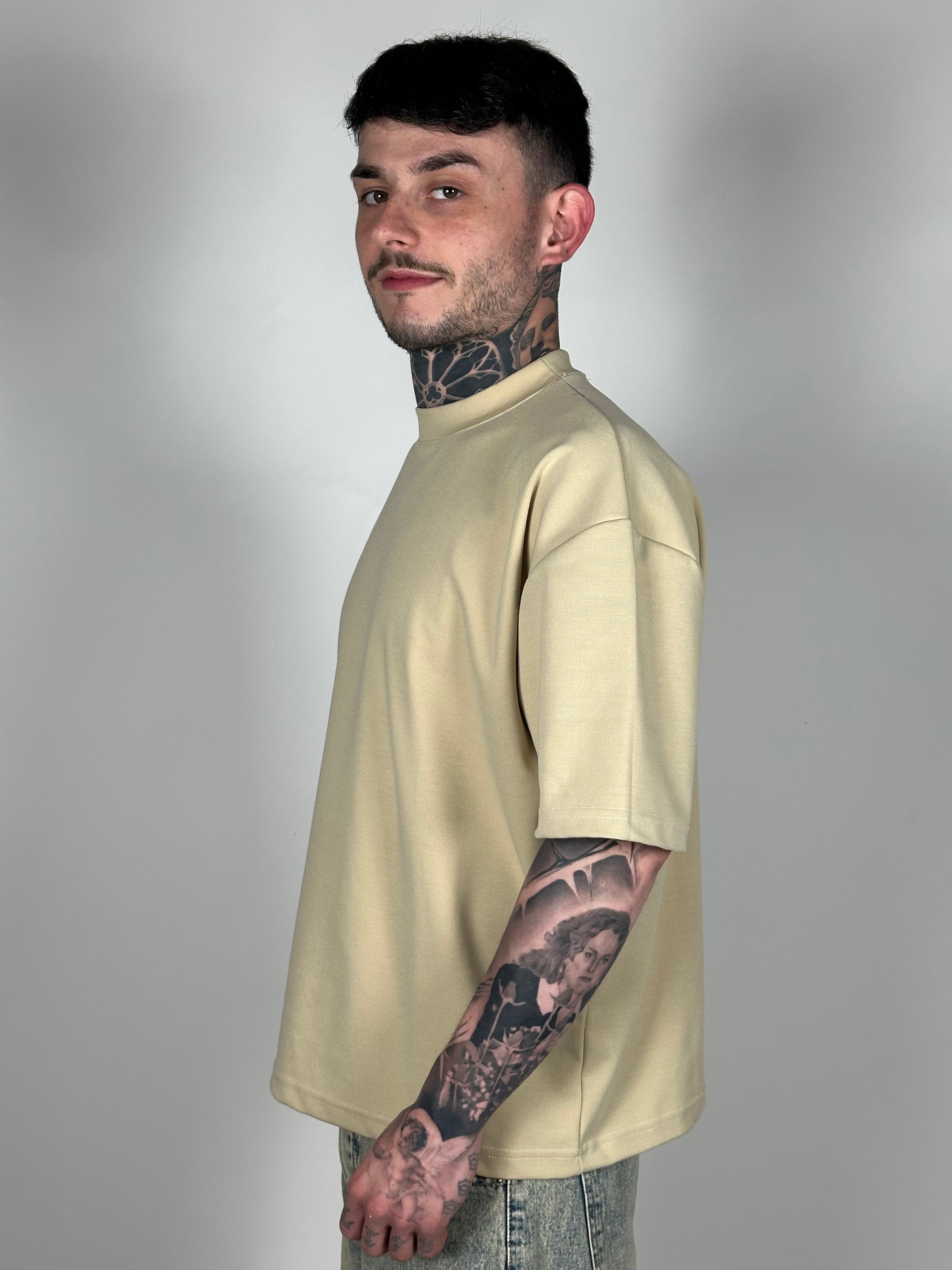 T-SHIRT EMPTY