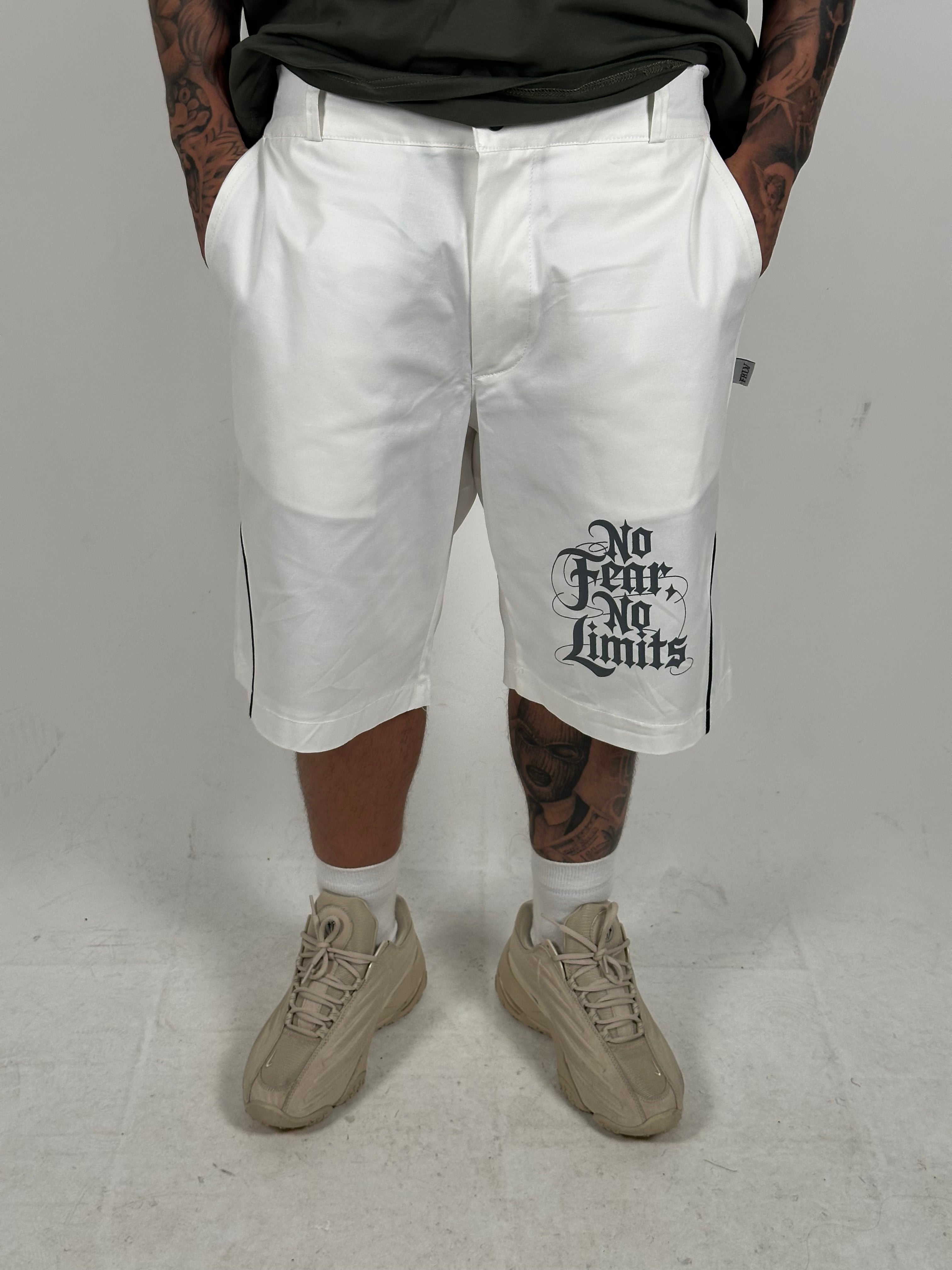 SHORTS NO LIMIT WHITE