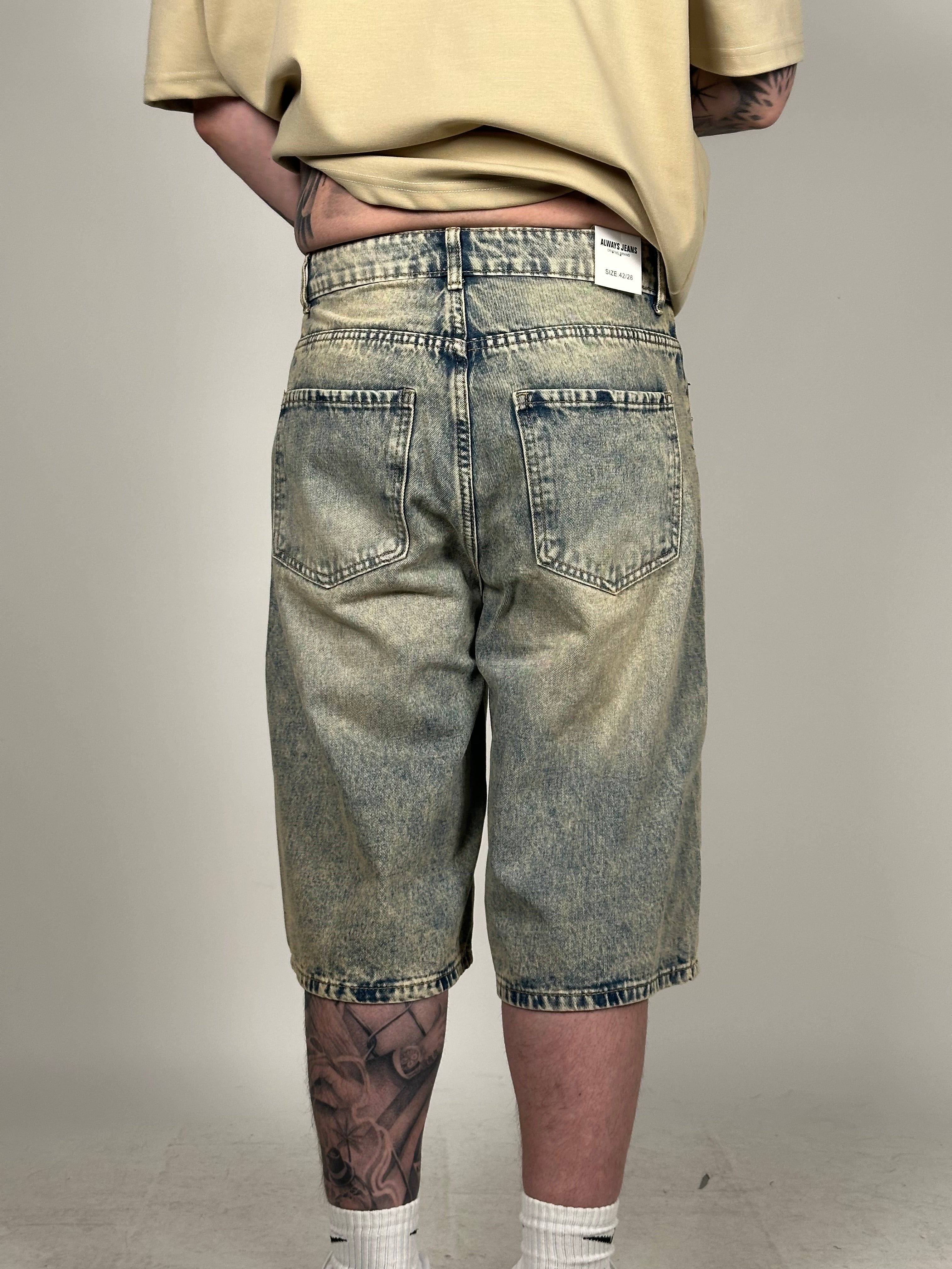 SHORT JUICY