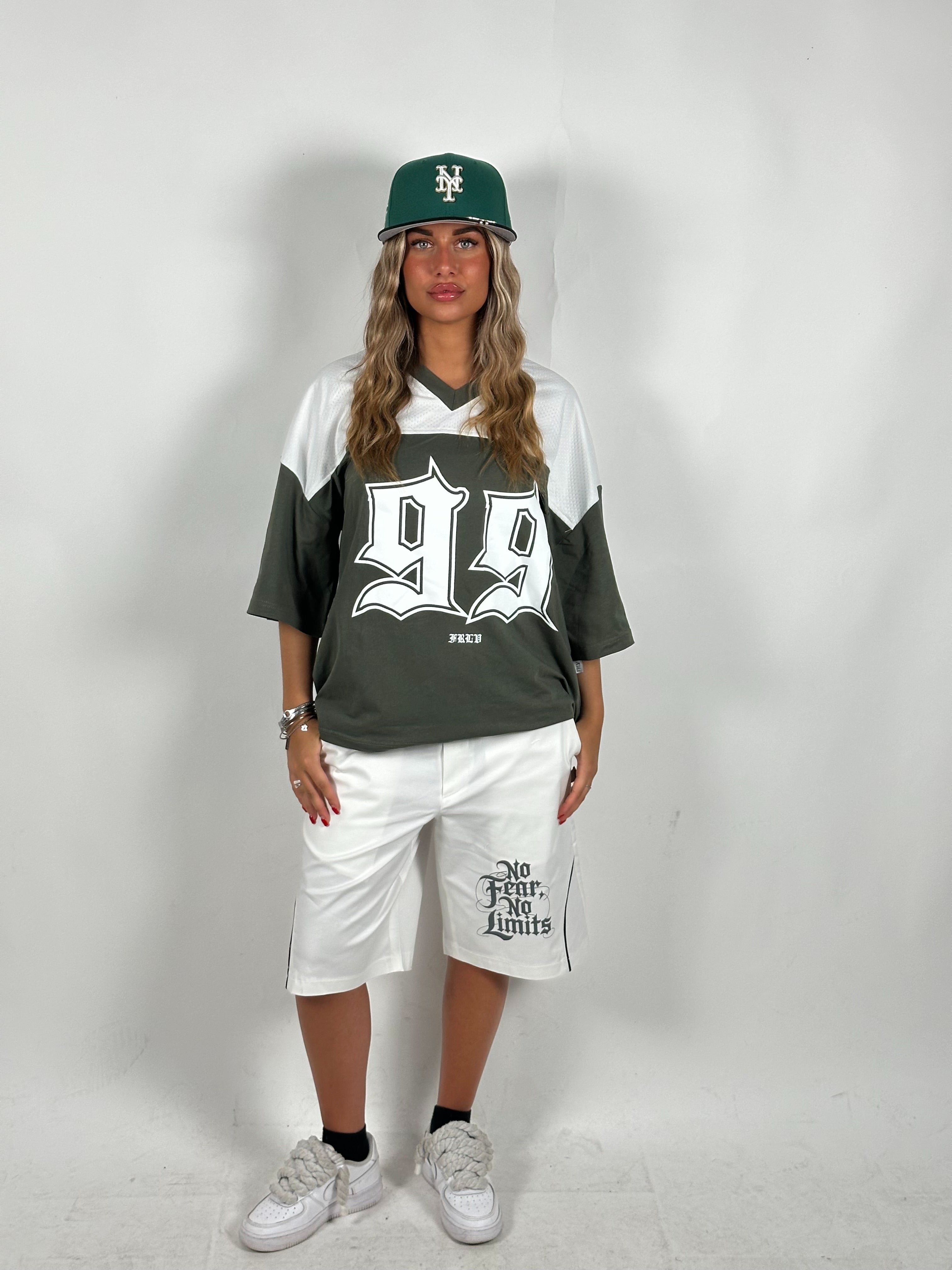 SHORTS NO LIMIT WHITE