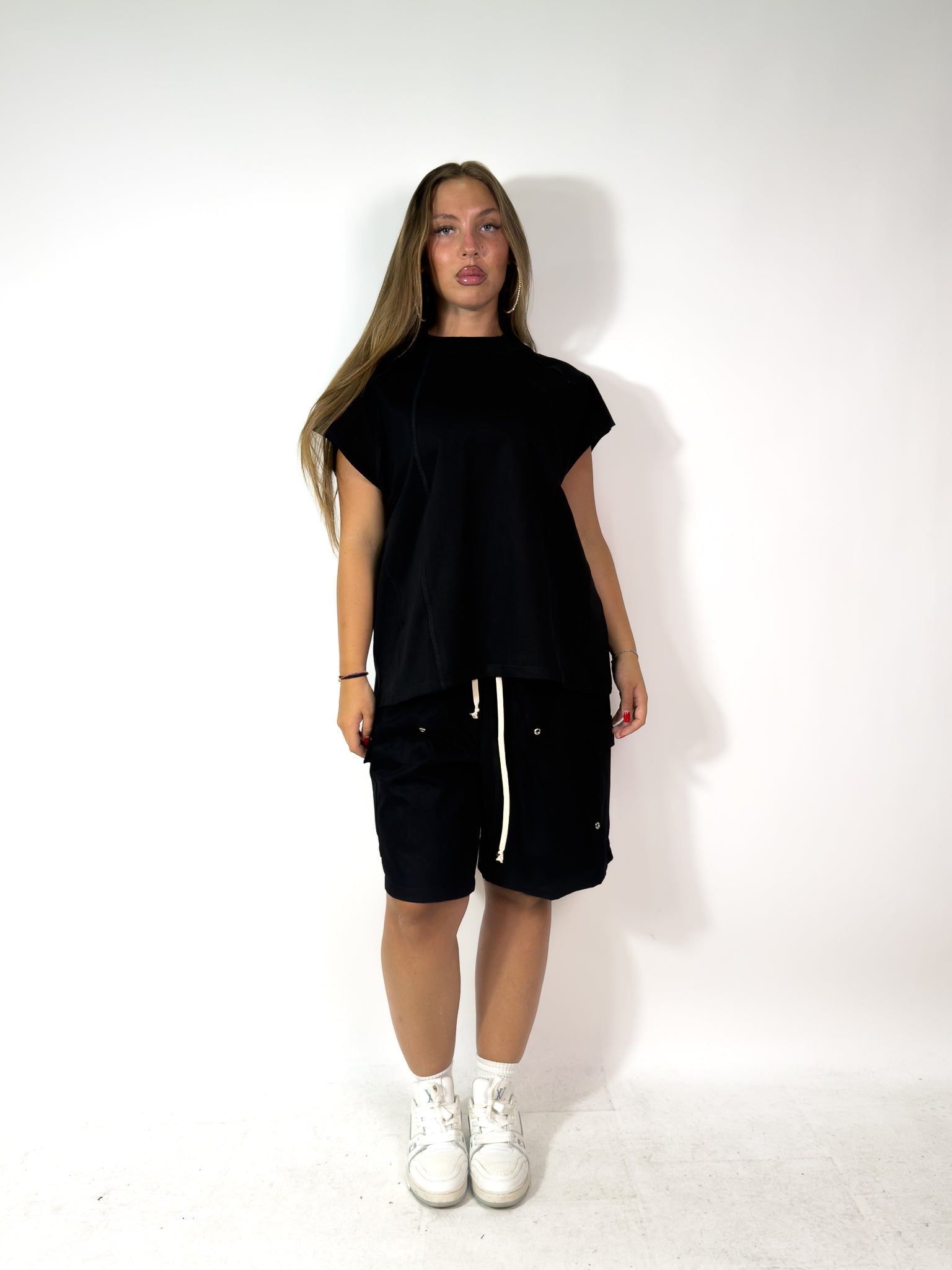 T-VEST EMPTY BLACKCIRCUS