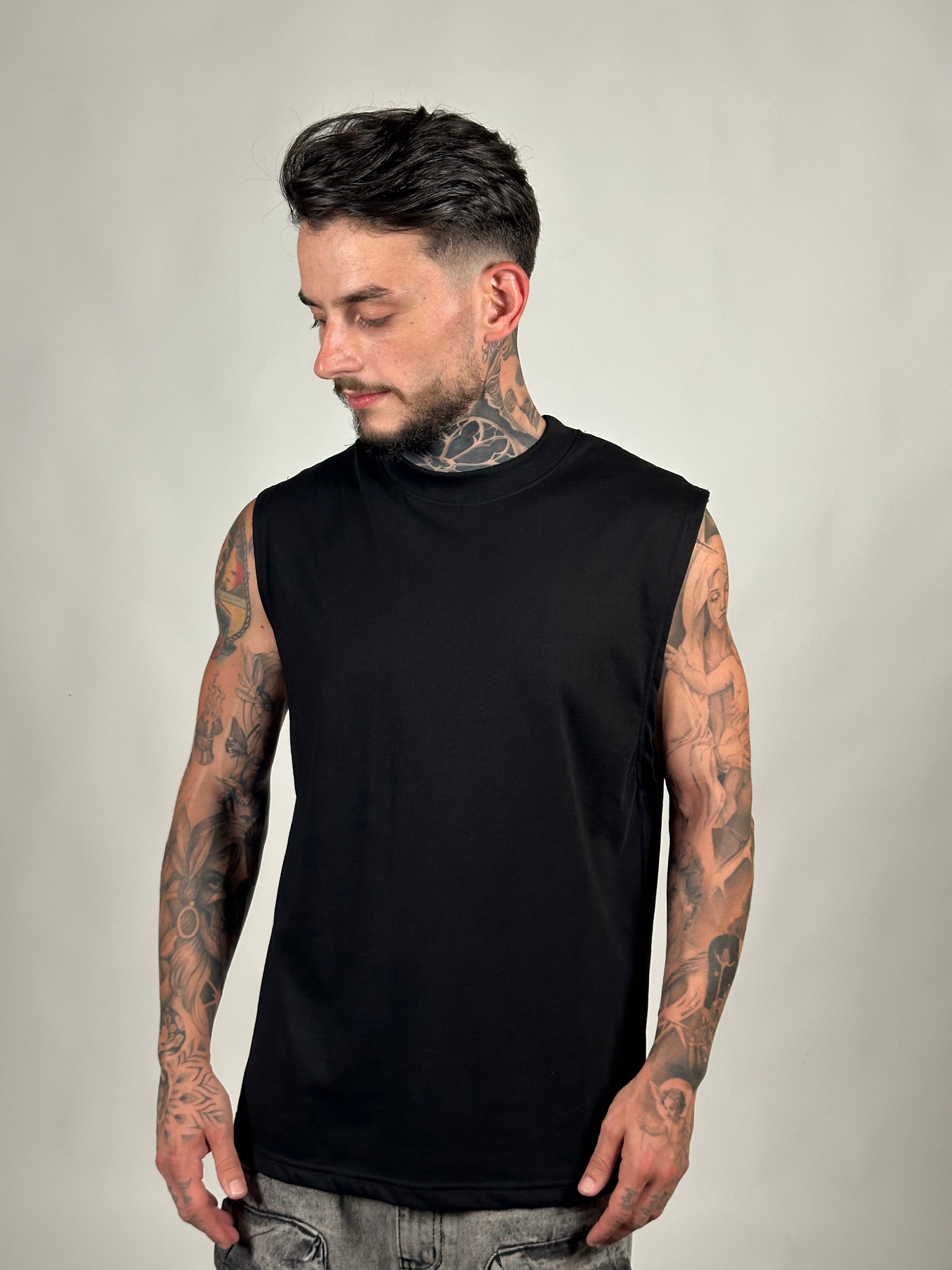 T-VEST BLACK