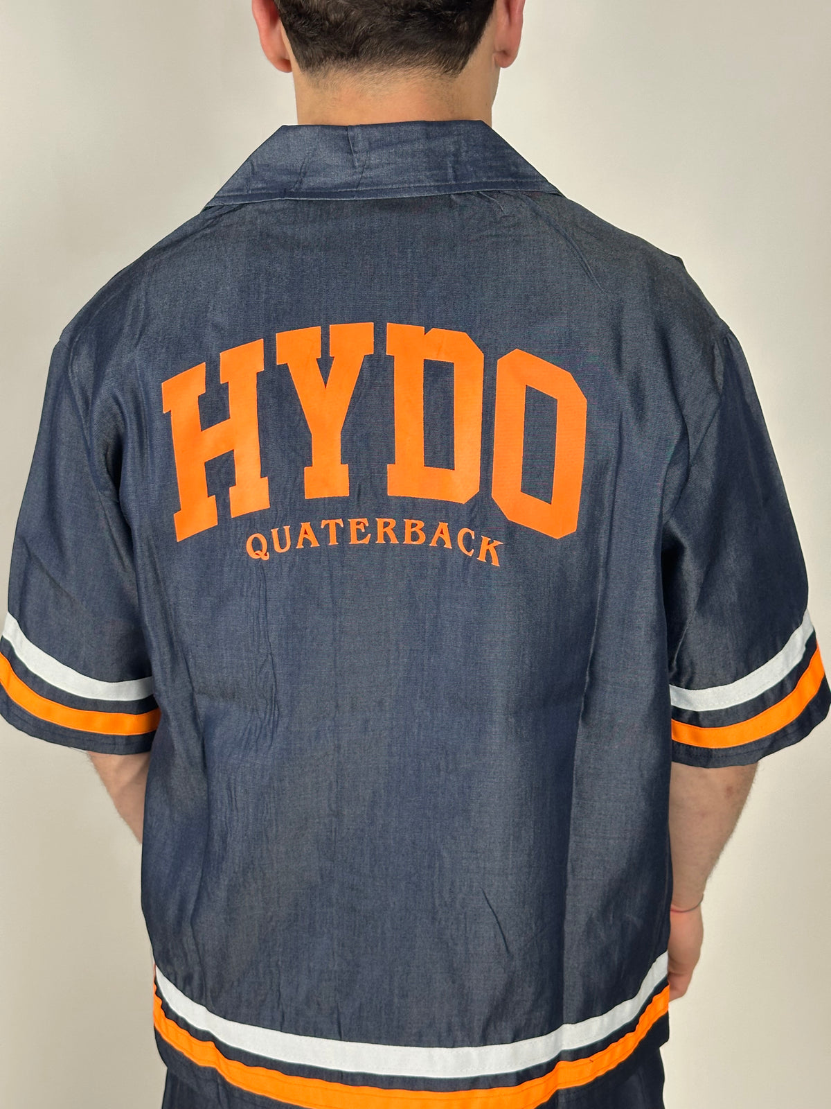 LOOK QUATERBACK
