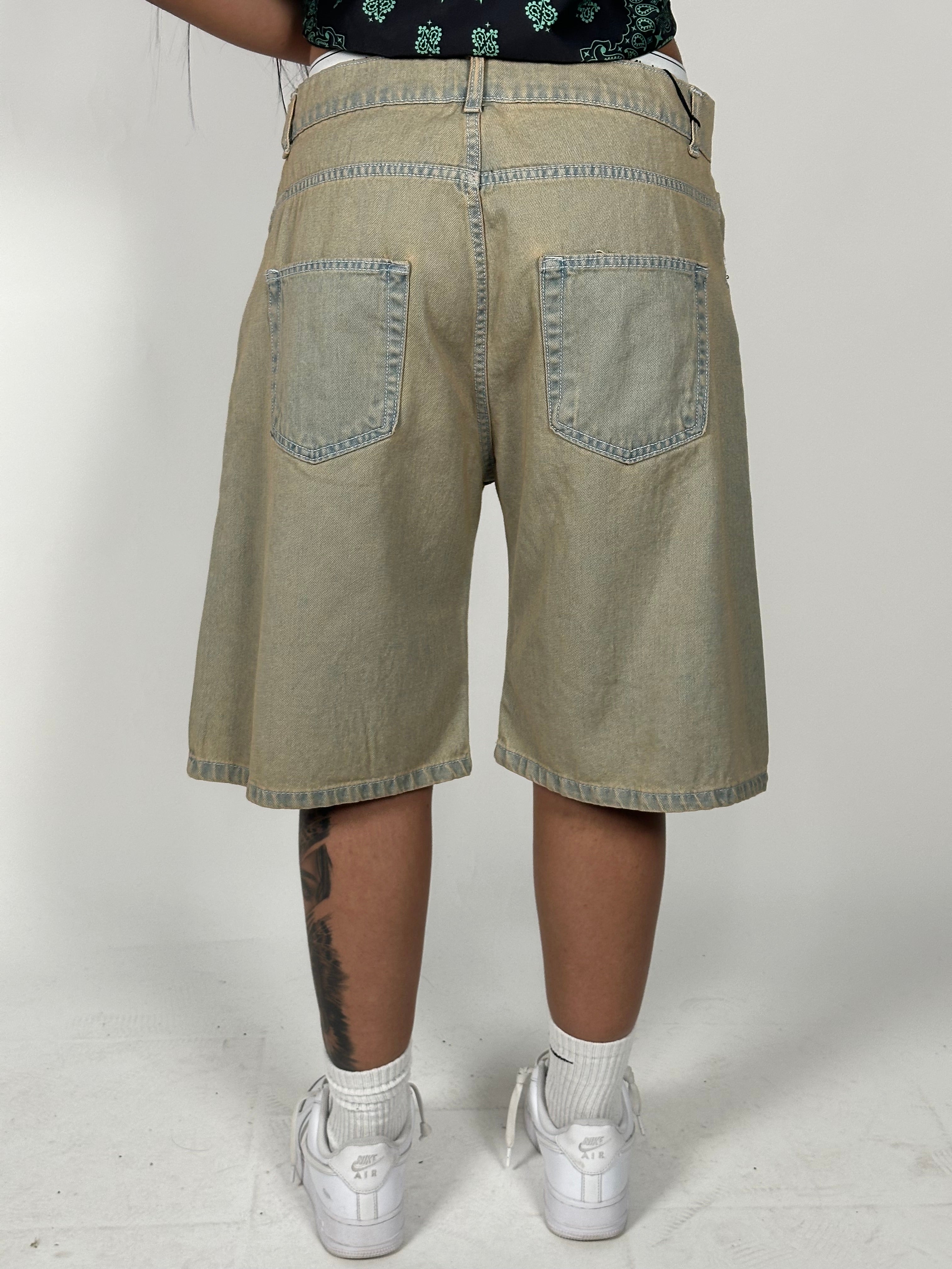 SHORTS BANDANA